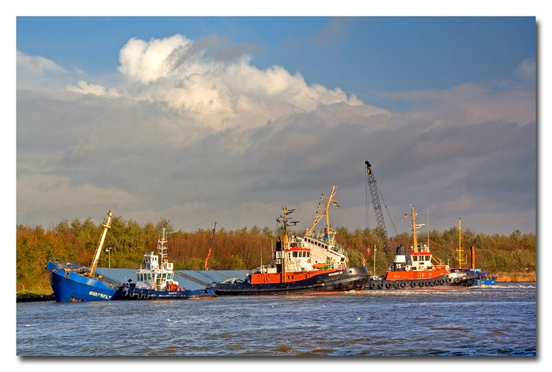 MIMG_6778IV_79IV_80IV_tonemapped_01_800
