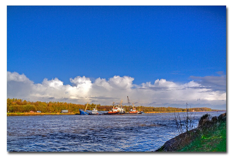 MIMG_6856IV_7IV_8IV_tonemapped_01_800