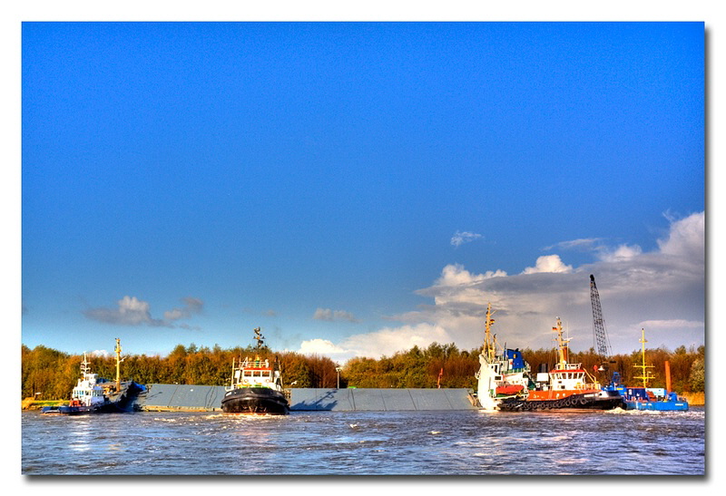 MIMG_6886IV_7IV_8IV_tonemapped_01_800